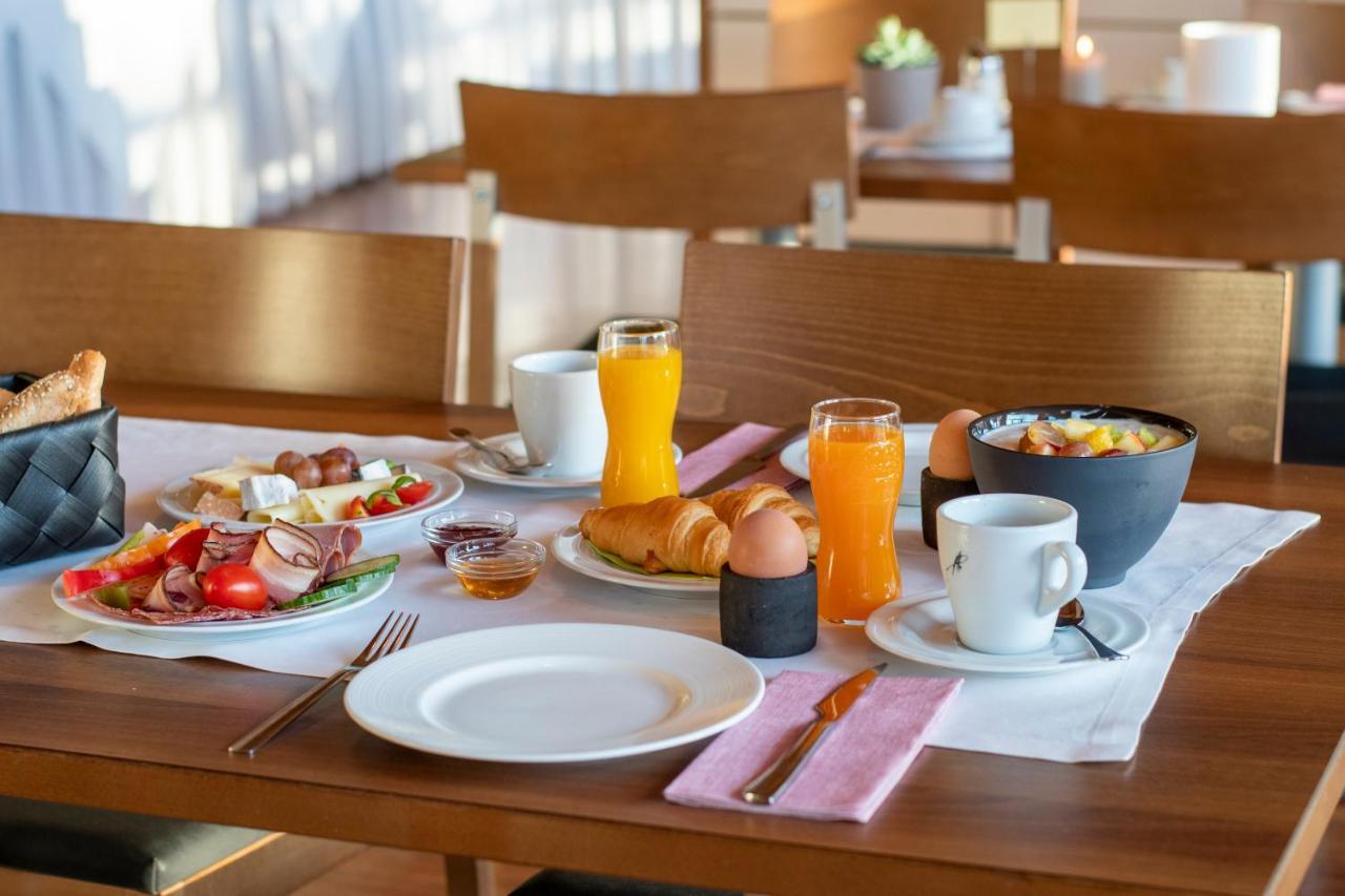Vitalhotel Quellengarten Lingenau Bagian luar foto